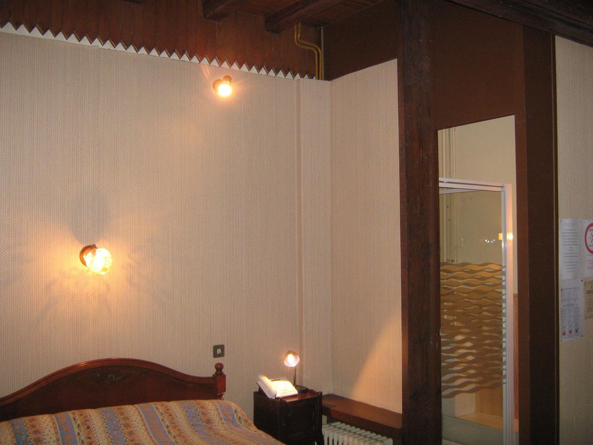 Logis Hotel Restaurant La Chaumiere Tournon-sur-Rhone Kültér fotó